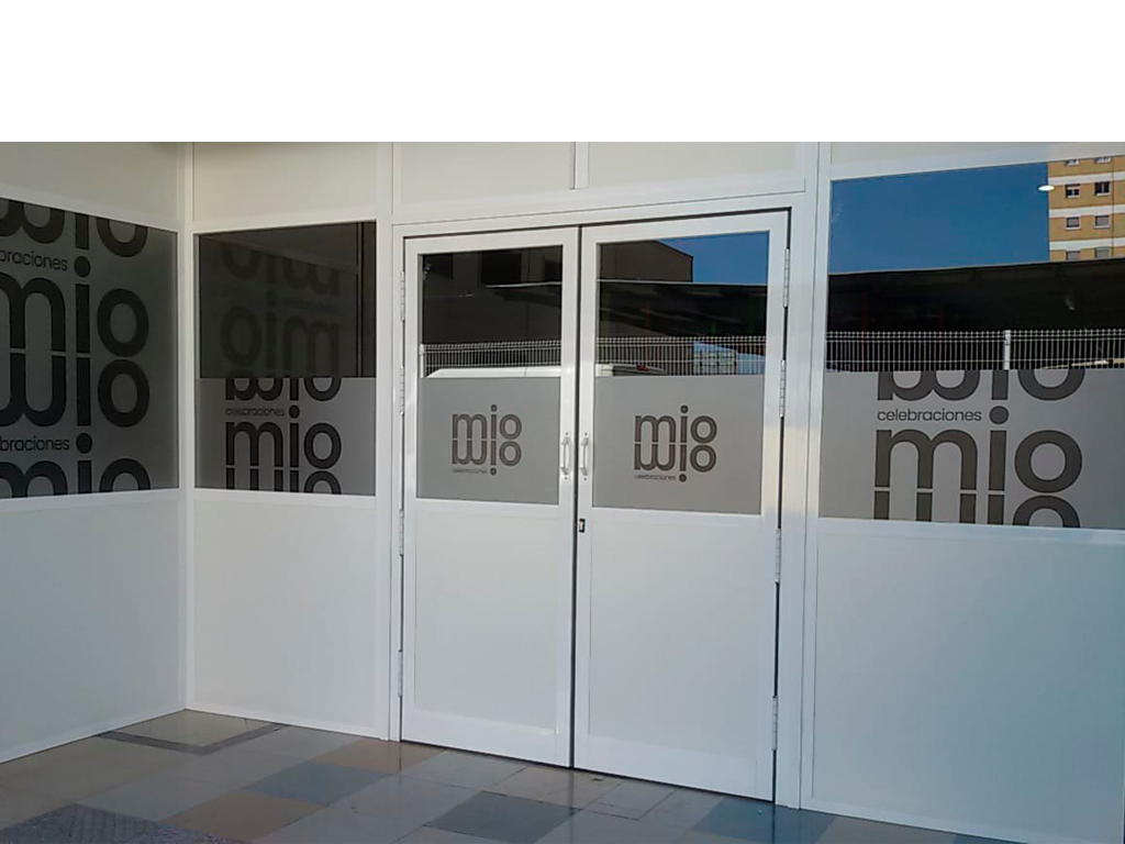 Rotulación de espacios comerciales en Sevilla